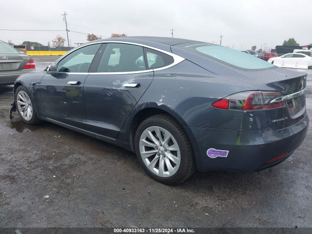 2018 TESLA MODEL S 5YJSA1E24JF298156 Photo 2