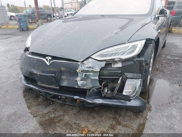 2018 TESLA MODEL S 5YJSA1E24JF298156 Photo 5