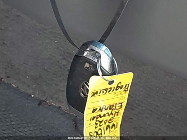KMHLM4AJ4PU050690 Hyundai Elantra Hybrid Blue
