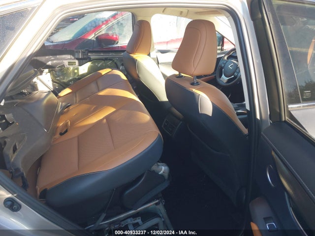 JTJBJRBZ2K2114527 Lexus NX 300H