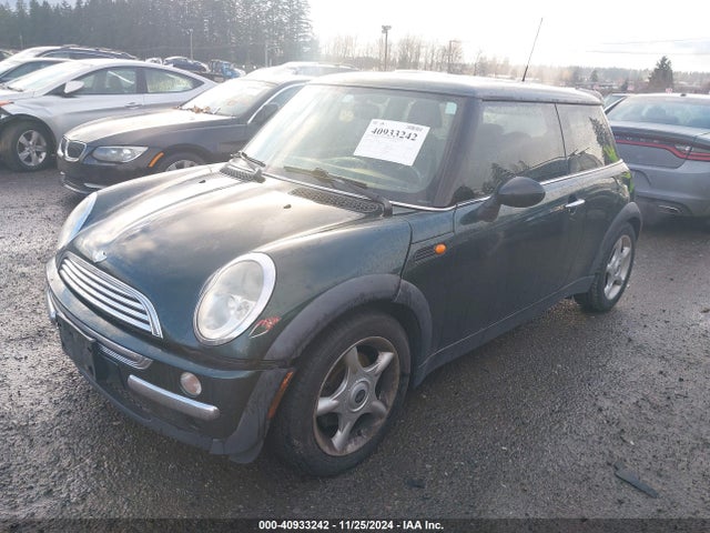 2002 MINI COOPER WMWRC33452TC36837 Photo 1