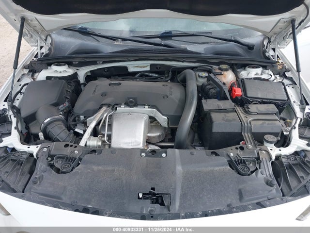W04GP6SX0J1139817 Buick Regal Sportback Essence