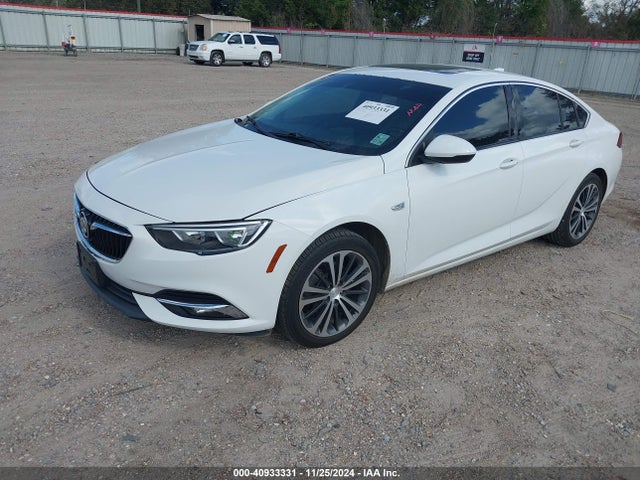 W04GP6SX0J1139817 Buick Regal Sportback Essence