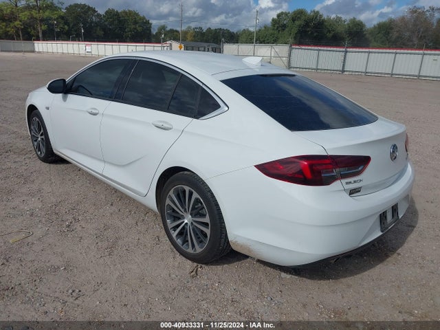 W04GP6SX0J1139817 Buick Regal Sportback Essence