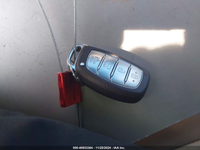 KM8J3CA25JU715889 Hyundai Tucson Value