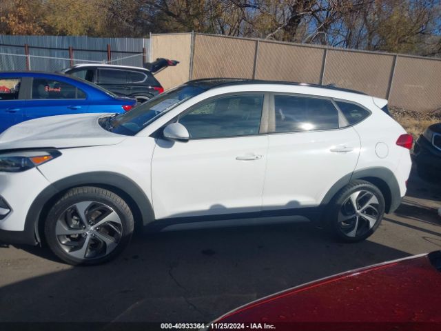 KM8J3CA25JU715889 Hyundai Tucson Value