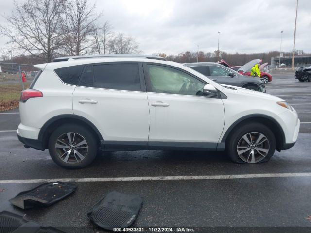 JTMRFREV1JD236858 Toyota Rav4 Adventure/xle