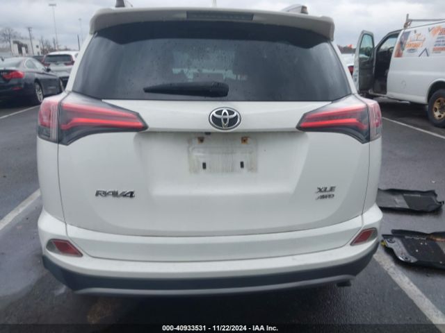JTMRFREV1JD236858 Toyota Rav4 Adventure/xle