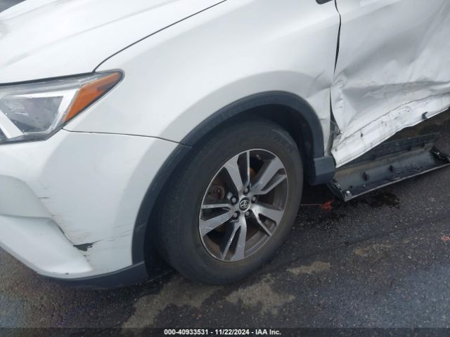 JTMRFREV1JD236858 Toyota Rav4 Adventure/xle