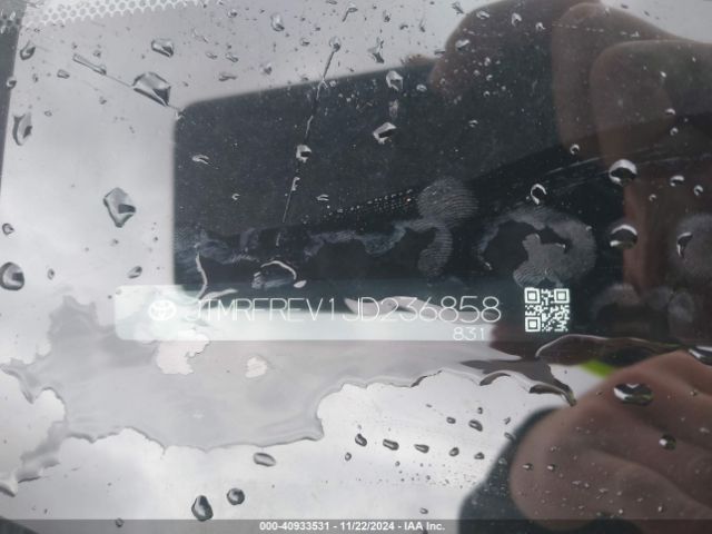 JTMRFREV1JD236858 Toyota Rav4 Adventure/xle