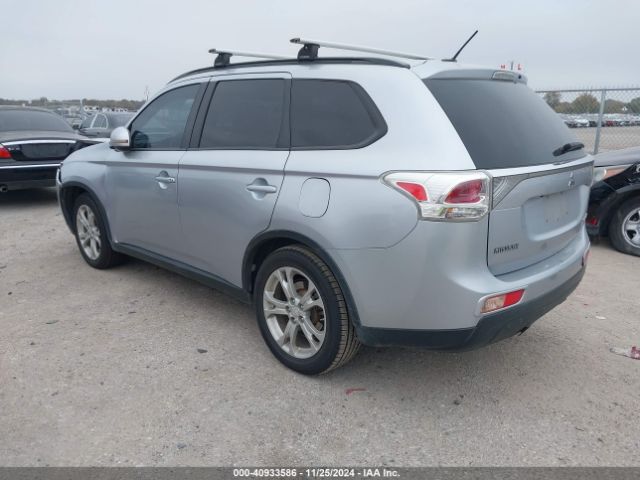 JA4AD3A34FZ007213 Mitsubishi Outlander Se