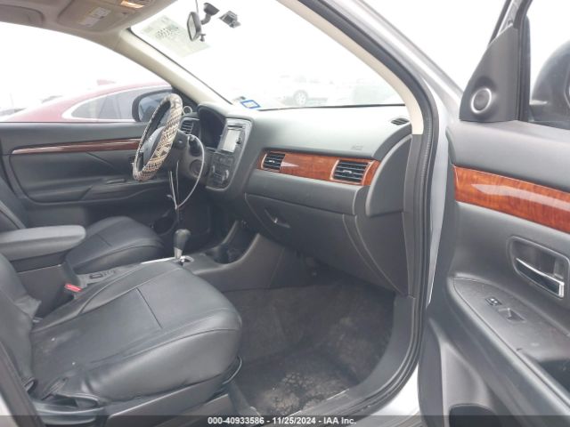 JA4AD3A34FZ007213 Mitsubishi Outlander Se