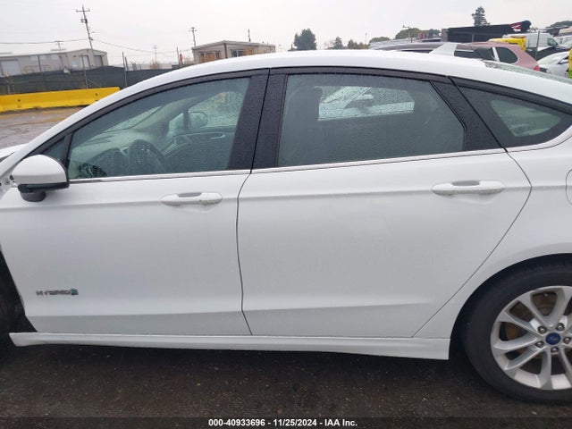 Ford Fusion Hybrid Se 2019 3FA6P0LU9KR143767 Image 15