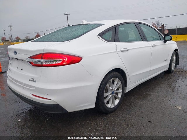 3FA6P0LU9KR143767 Ford Fusion Hybrid Se
