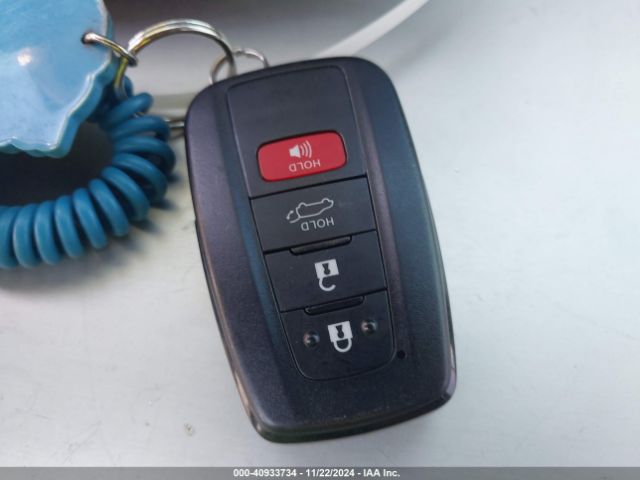 JTMB6RFV2PD096232 Toyota Rav4 Hybrid Xle Premium
