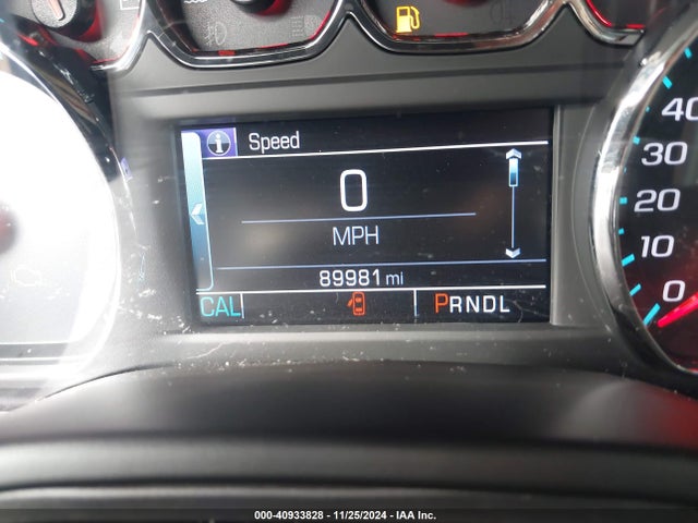 Chevrolet Suburban Ls 2018 1GNSKGKC1JR136502 Image 16