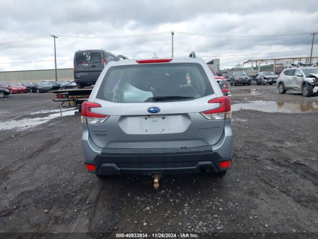 JF2SKACC9KH439752 Subaru Forester