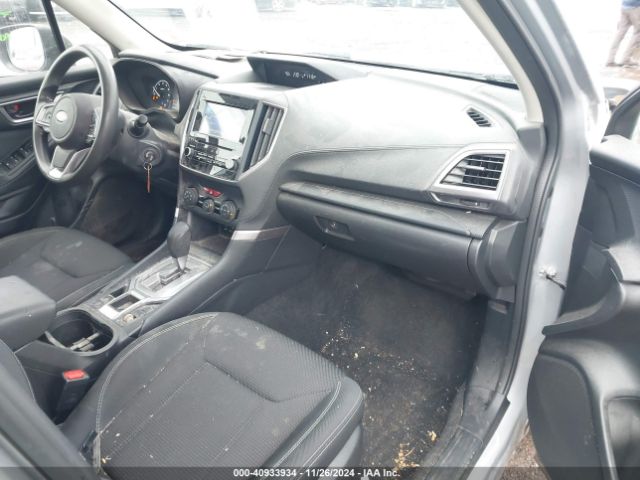 JF2SKACC9KH439752 Subaru Forester