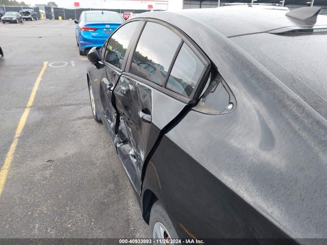 Chevrolet Cruze Ls Auto 2018 1G1BC5SMXJ7151586 Image 18
