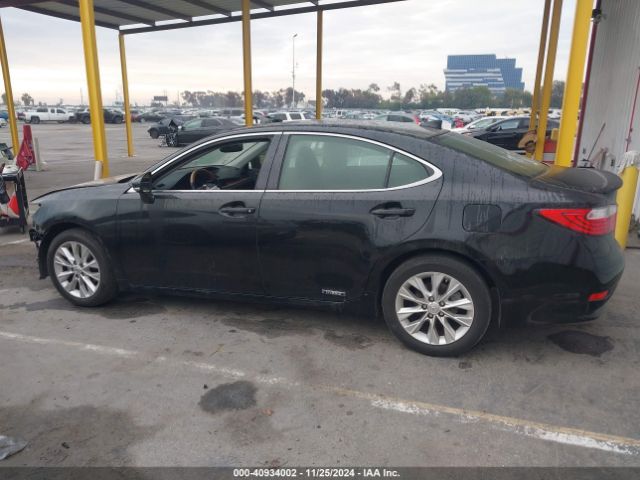 JTHBW1GGXF2087885 Lexus ES 300H