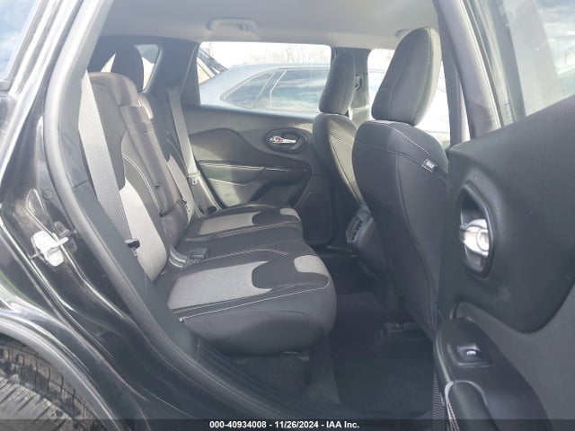 Jeep Cherokee Latitude 2014 1C4PJLCS4EW319433 Image 8