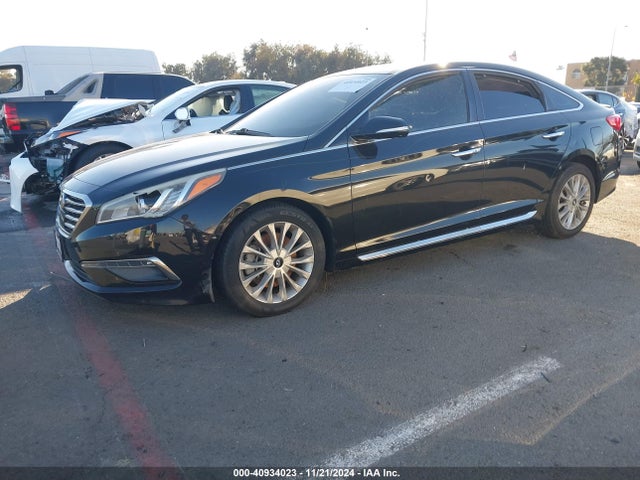 Hyundai Sonata Limited 2015 5NPE34AF5FH037161 Image 2