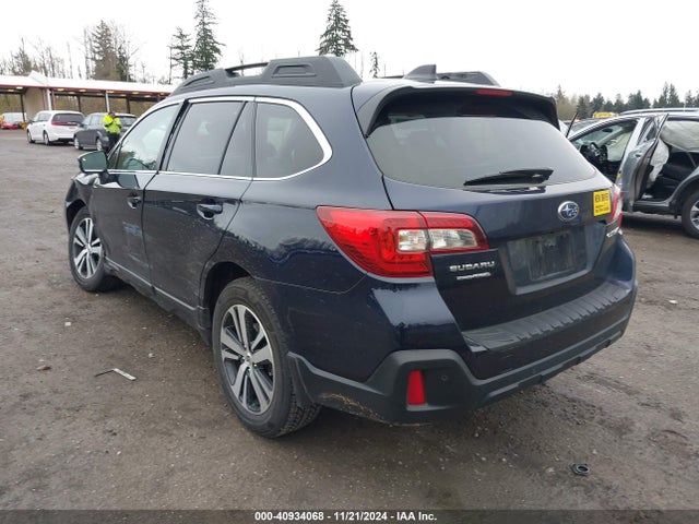Subaru Outback 2.5i Limited 2018 4S4BSANC1J3267106 Image 3