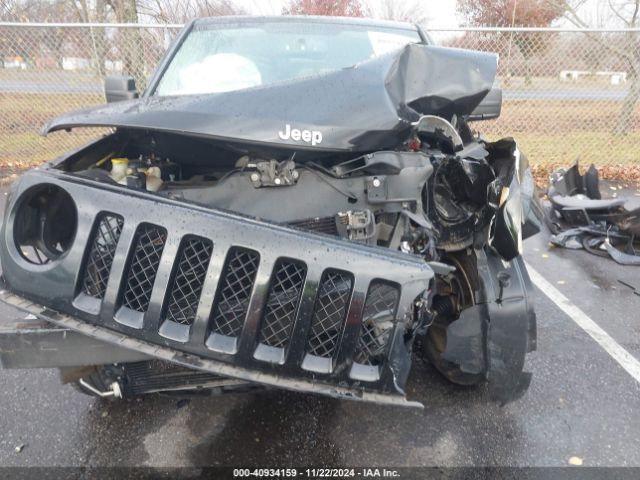 1C4NJRFB3FD270485 Jeep Patriot Latitude