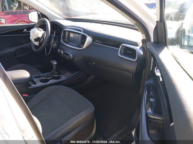 5XYPG4A53KG494413 KIA Sorento 3.3l Lx