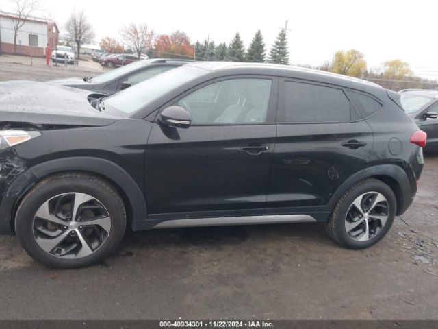 KM8J3CA23HU273480 Hyundai Tucson Sport