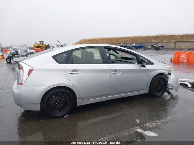 Toyota Prius Four 2015 JTDKN3DU6F1973136 Image 14