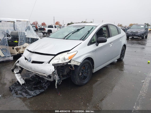 Toyota Prius Four 2015 JTDKN3DU6F1973136 Image 2