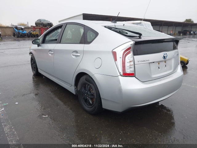 Toyota Prius Four 2015 JTDKN3DU6F1973136 Image 3