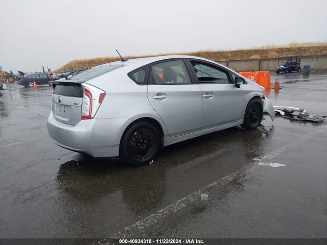 Toyota Prius Four 2015 JTDKN3DU6F1973136 Image 4
