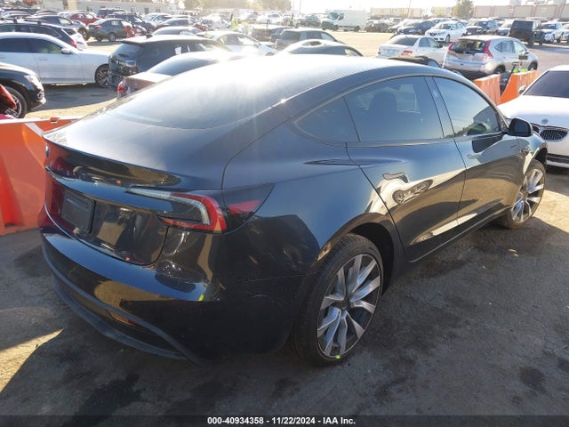 2025 TESLA MODEL 3 5YJ3E1EA5SF873673 Photo 3