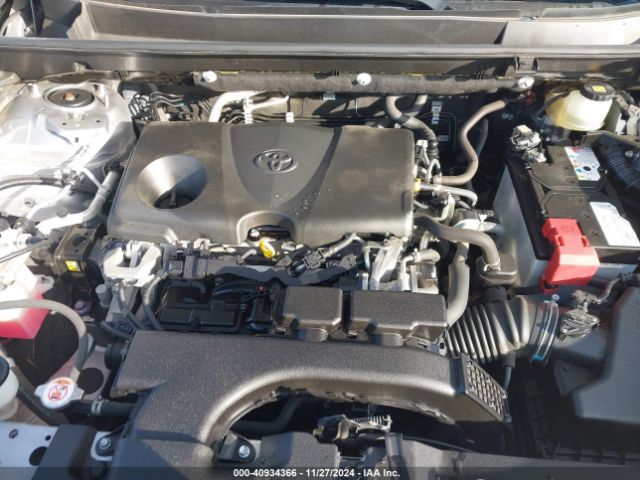 JTMF1RFV9KD031824 Toyota RAV4 LE