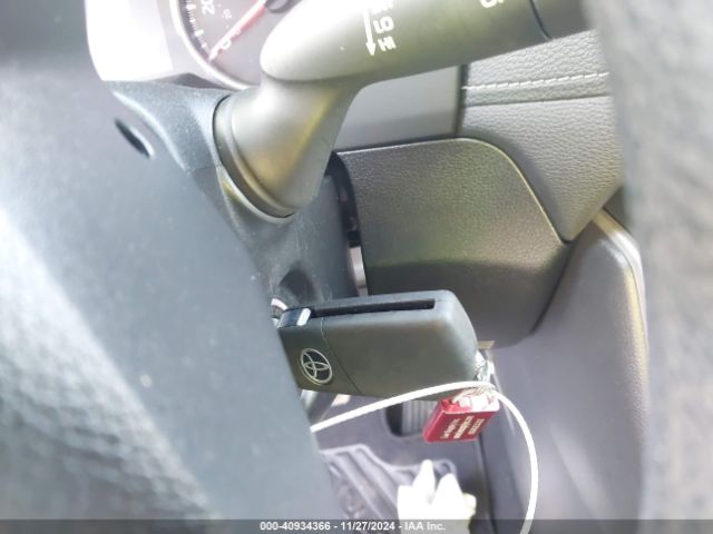 JTMF1RFV9KD031824 Toyota RAV4 LE
