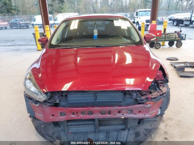 1FADP3K29GL380712 Ford FOCUS SE