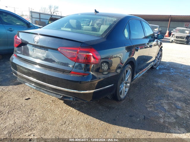 1VWAA7A30JC021351 Volkswagen Passat 2.0t R-line/2.0t S
