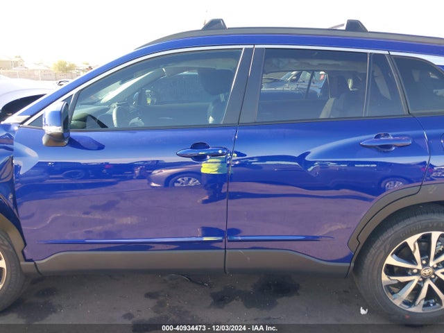 Toyota Corolla Cross Xle 2024 7MUDAAAG3RV106099 Image 14