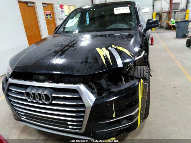 WA1LHAF73HD041706 Audi Q7 2.0t Premium