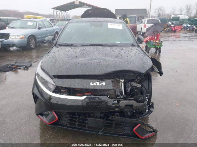 3KPF54AD2PE611430 KIA Forte Gt-line
