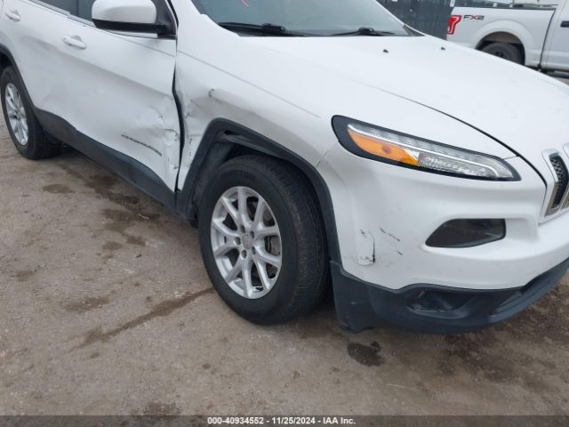 1C4PJLLB3JD518589 Jeep Cherokee Latitude Plus Fwd