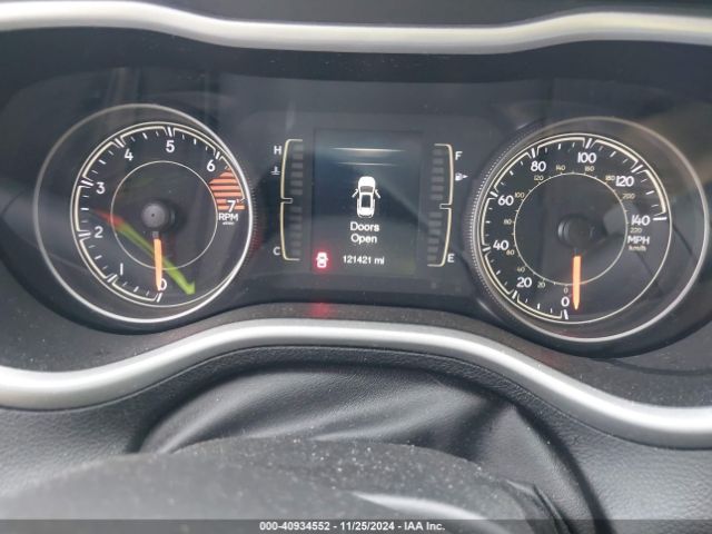 1C4PJLLB3JD518589 Jeep Cherokee Latitude Plus Fwd