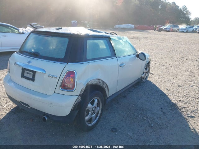 2007 MINI COOPER WMWMF335X7TU61107 Photo 3