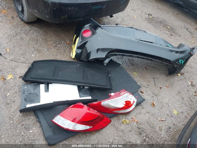 KMHTC6AE6GU252691 Hyundai Veloster Turbo R-spec