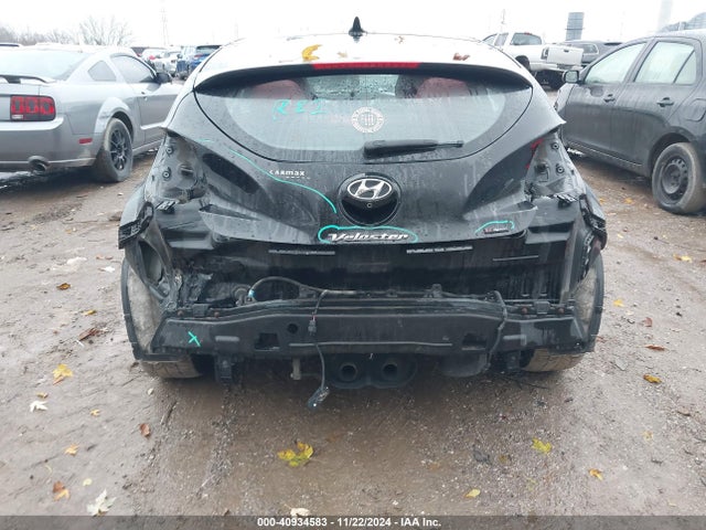 KMHTC6AE6GU252691 Hyundai Veloster Turbo R-spec