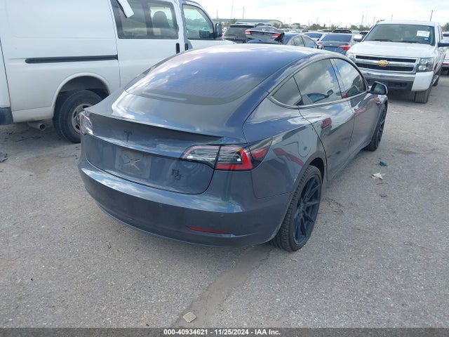 2018 TESLA MODEL 3 5YJ3E1EA6JF009441 Photo 3