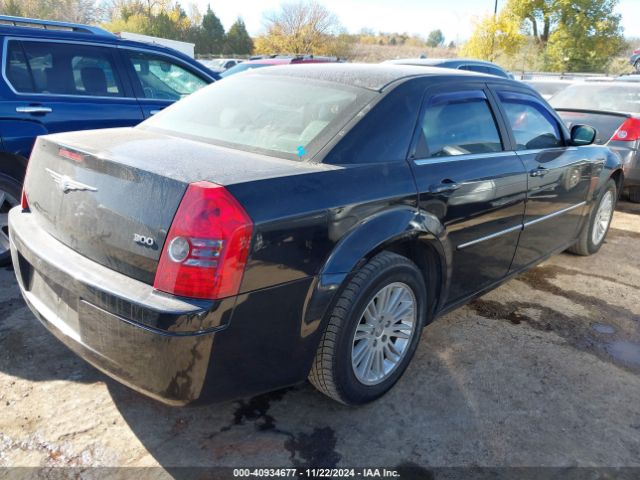 2009 CHRYSLER 300 2C3KA43D09H577989 Photo 3
