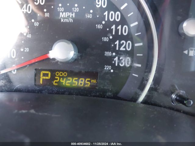 KNDMH4C77E6570821 KIA SEDONA EX